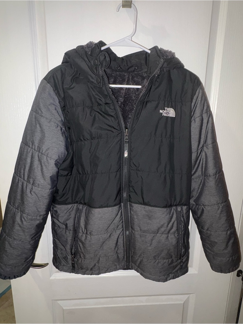 The North Face Boys' Reversible Mt Chimbo Full-Zip Hooded Jacket- XL